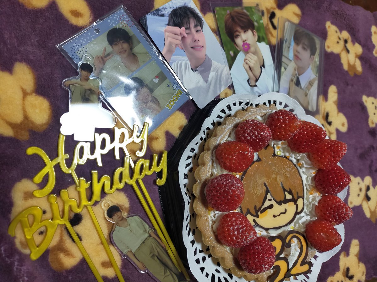 Blue Moon tweet media