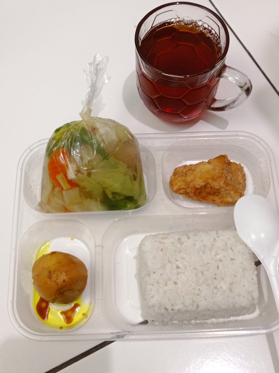 oreoadem's tweet photo. Day-15 buka puasa di kantor😍
Allahumma barik🤲🏻✨ https://t.co/yw4hynxCIB