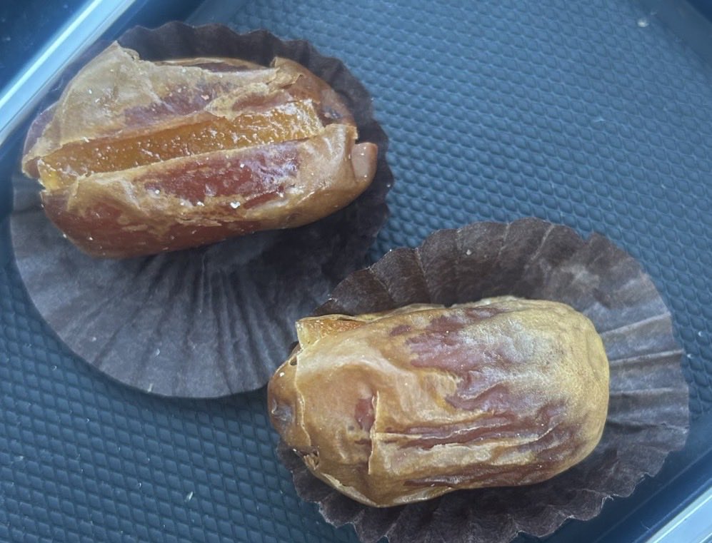 iz__zy's tweet image. Bought some #dates  from @Selfridges in #manchester @Bateelgourmet and they are dry and not edible. How can you sell these for £12.99? #food  #ramadan #value
