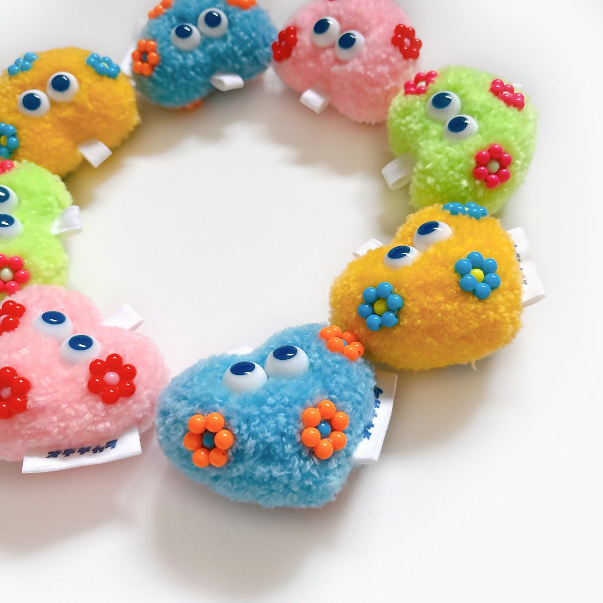 カラフルなHeart Monsterたち👀🌼 同じようで、ひとりひとり違う子たち