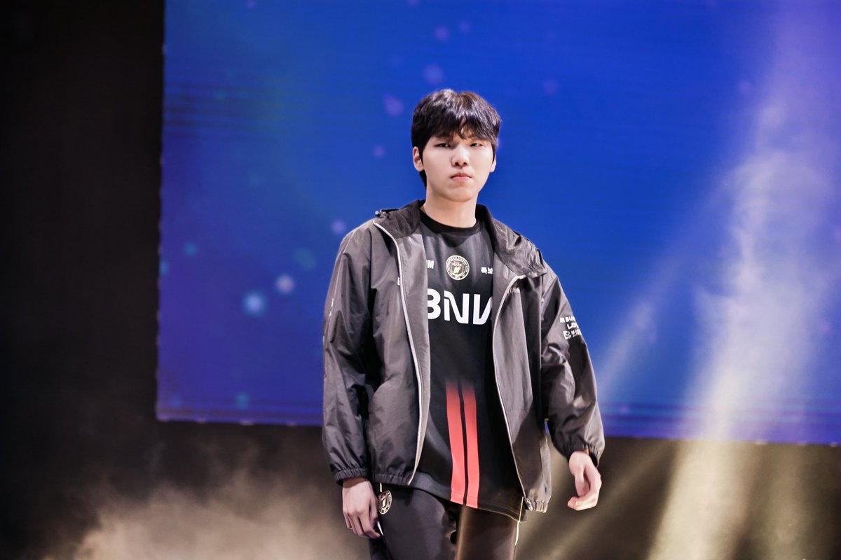 clearzz6's tweet image. 2026 LCK CUP FINALS 플리커

🔗 flic.kr/s/aHBqjCM9jb

#클리어 #Clear #송현민