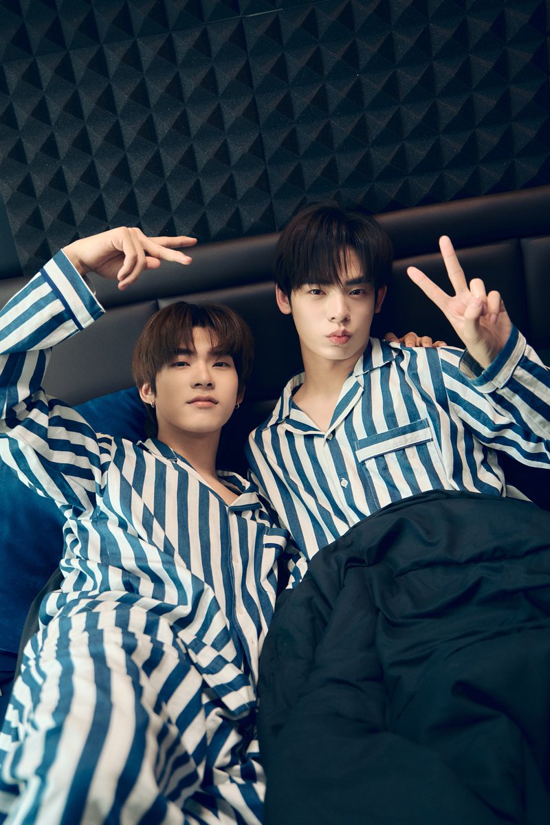 Behind The Scenes “ด้วงกับเธอ Duang With You Series EP.5” 📸👀

สามารถรับชมได้แล้วตอนนี้ที่ iQIYI ที่เดียวเท่านั้น : s.iq.com/DuangWithYou

DUANG WITH YOU EP5
#ด้วงกับเธอEP5
#ด้วงกับเธอSeries 
#DuangWithYouSeries 
#MandeeWork