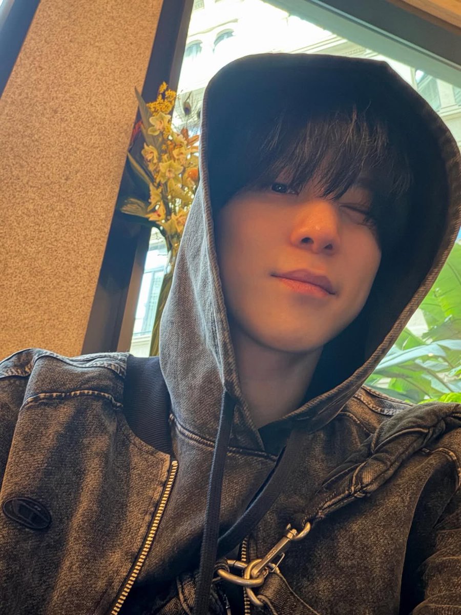 CITYOFGH0STS's tweet photo. ㅤ
ㅤ﹫.  𝗱𝗲𝗺𝗶𝗮𝗻  ───  𝘂𝗽𝗱𝗮𝘁𝗲  ⚘݄ 
ㅤㅤ ⊰!  Instagram Post  ‹⌇
ㅤㅤ
ㅤㅤ# buenos días solo a la gente bonita. 🌻🌱
⠀⠀ ⠀⠀ https://t.co/2ZxBVSYW6V