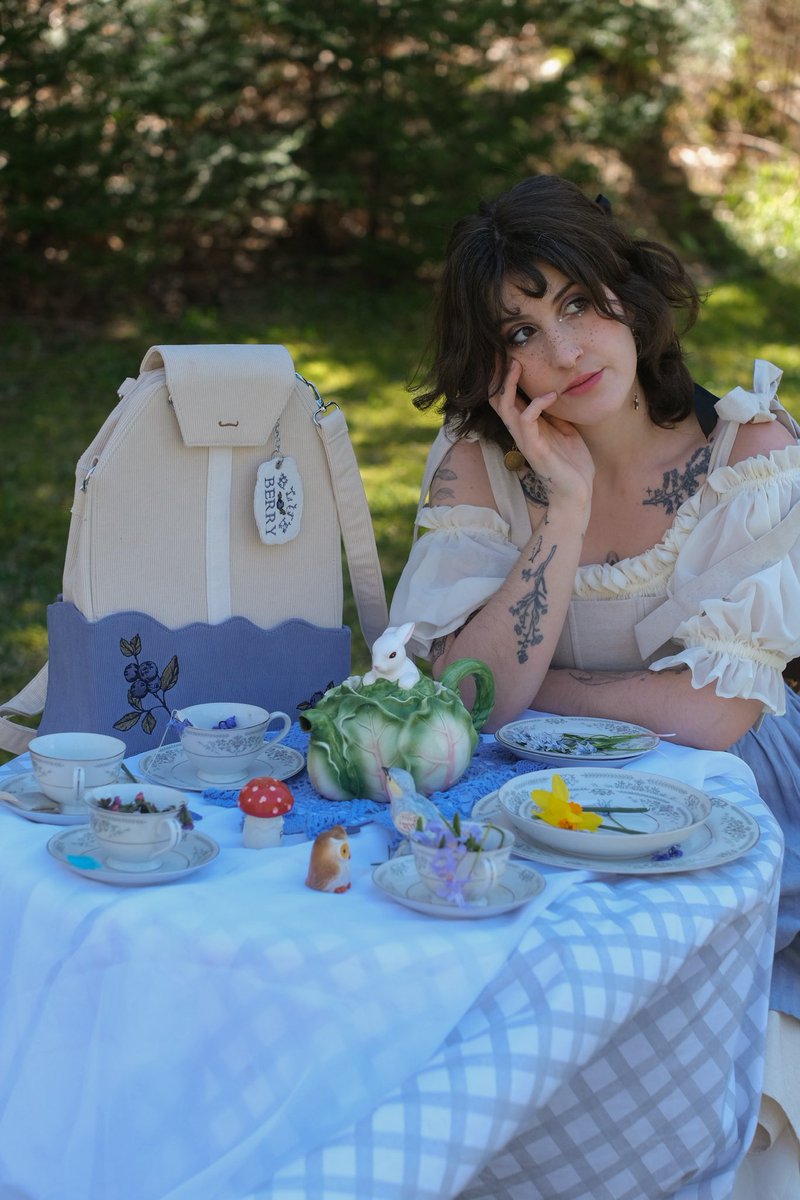 ✶ Knock Thrice ✶ tweet media