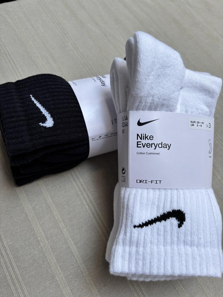 😈🫡 tweet media