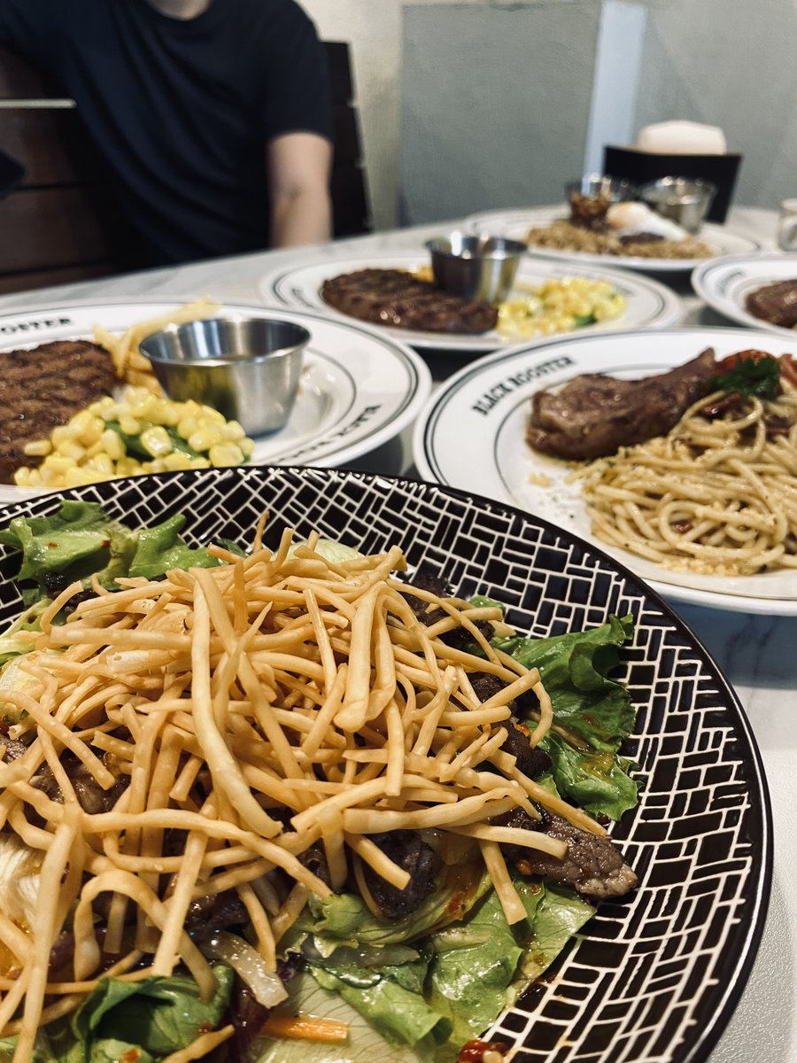 kenho kuncoro tweet media