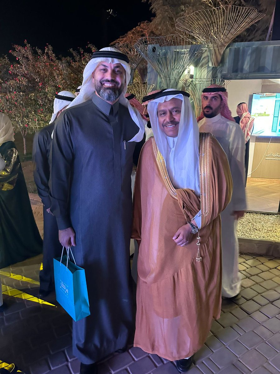 EngHeshamASaeed's tweet photo. مكة تلهم العالم 🌍🕋
جملة تحققت من مركاز البلد الأمين@Mirkazabam في نسخته لهذا العام.. تشرفت بالدعوة وسعدت بالحضور مع اصحاب المعالي والسعادة والحفل الكريم. شكرا لكم 🙏 https://t.co/iROgQj0HIS