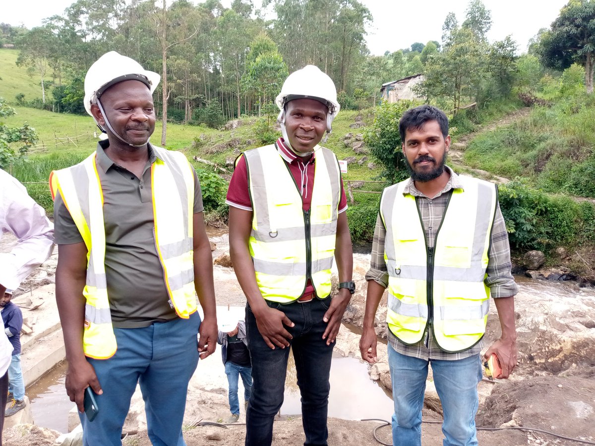 aventinoug's tweet photo. Following the project of the Electricity dam in Nchwera, Ruhinda North Mitooma district, today I was happy to meet the project engineers from ORIO MINI-HYDROPOWER AND RURAL ELECTRIFICATION PROJECT, WESTERN UGANDA
Proposed NCHWERA (463kw) Mini hydro power plant.
#HNAC
#SAEMS https://t.co/7cueEjALJS
