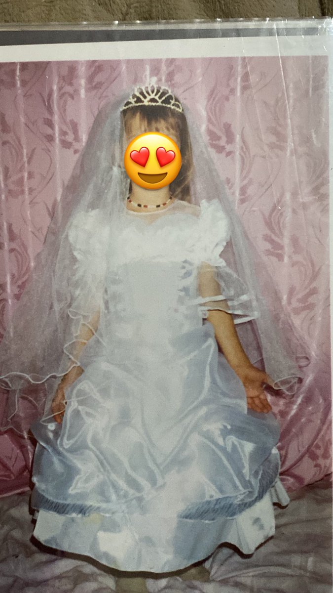 toksiket's tweet photo. Born a Diva!! https://t.co/JKIy2U4VvR