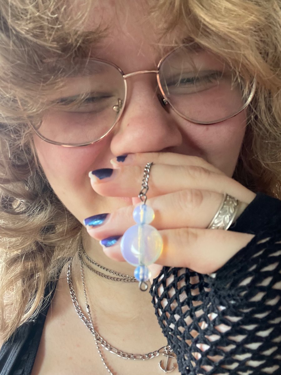 Lavie 💜 Artist & beta reader tweet media