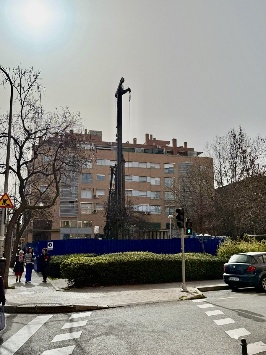 🚧Avanzamos, y cumplimos.
 
Ya hemos empezado las obras para dotar de 4 ascensores a la estación de Ventilla, como nos pedían los vecinos.🛗
 
Agradecemos de antemano la paciencia por las molestias que puedan ocasionar las obras.
 
🚇 Seguimos trabajando en un <a href="/metro_madrid/">Metro de Madrid</a> para