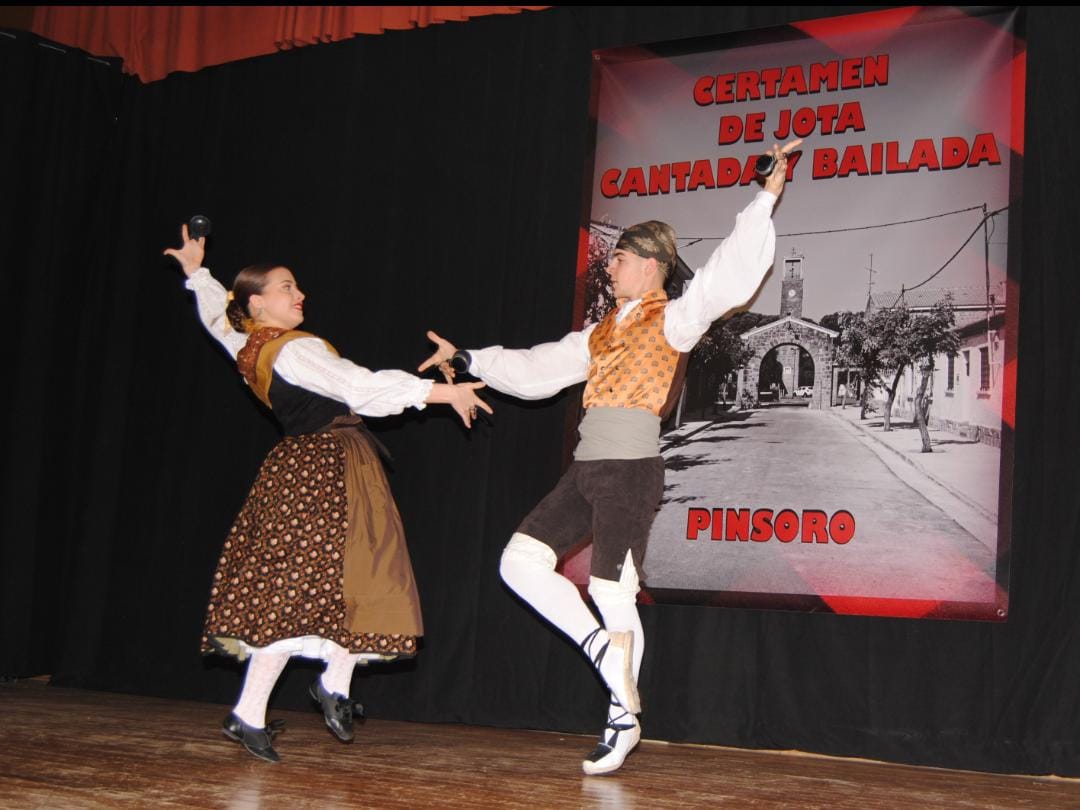 comarcacincov's tweet photo. La final del #Certamen de #Jotas de #Pinsoro se celebrará el sábado, 7 de marzo, en horario de mañana y tarde. Será en el Salón de Cine del municipio.
🎵Pincha aquí para acceder a la nota de prensa:
https://t.co/lq6gDVaw1y https://t.co/BjlLS5KKKn