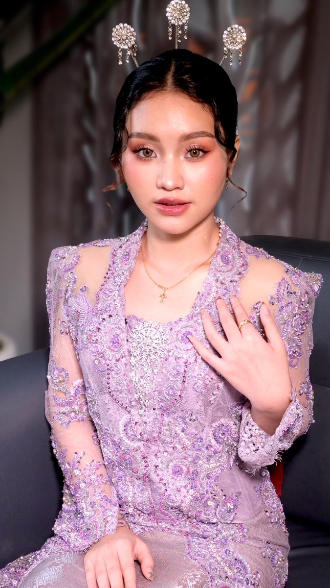 betheoneonly_'s tweet photo. Hai buat yg lagi nyari atau cari mua, aku mua Bekasi Jakarta bisa untuk wisuda, photoshoot, lamaran, bridesmaid, boleh untuk tanya2 pricelist dm atau wa aku yaaa https://t.co/1kTACMadcM #muabekasi #muajakarta https://t.co/9GdoijqR66
