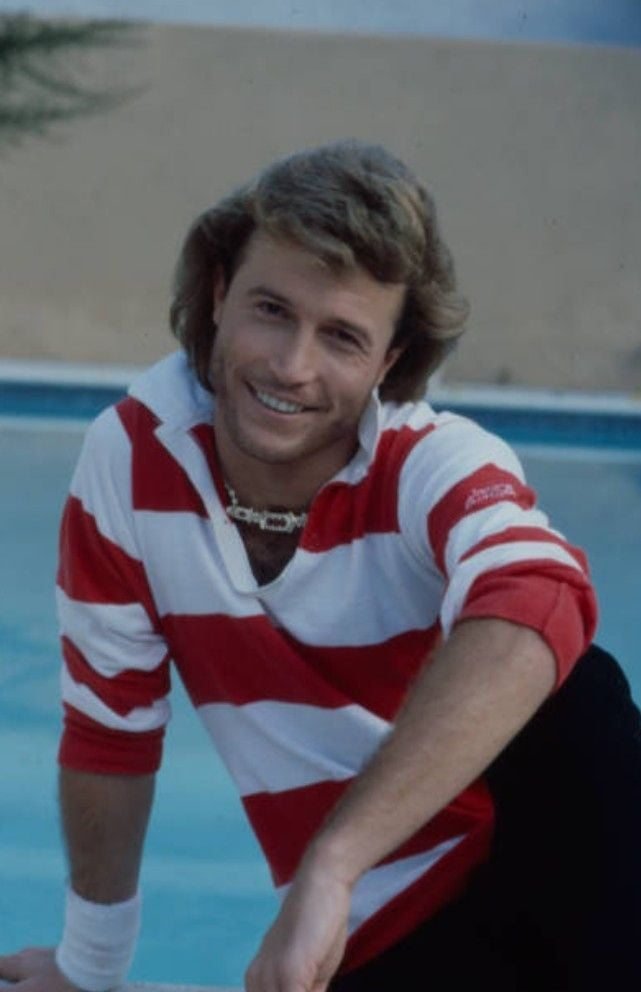 Remembering Andrew 'Andy' Gibb, who was born on this day in 1958🤍
1958-1988