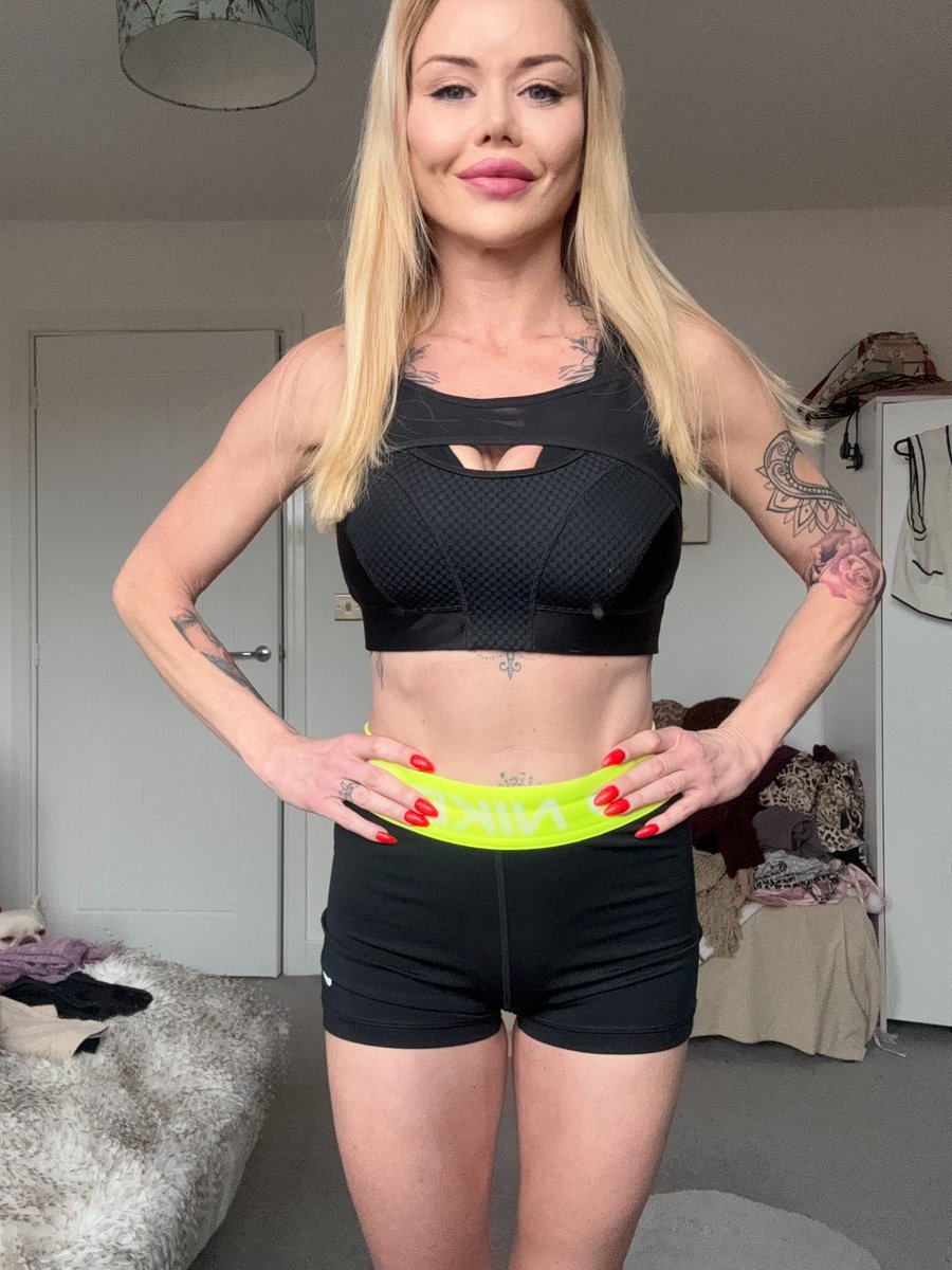 Miss Stone tweet media