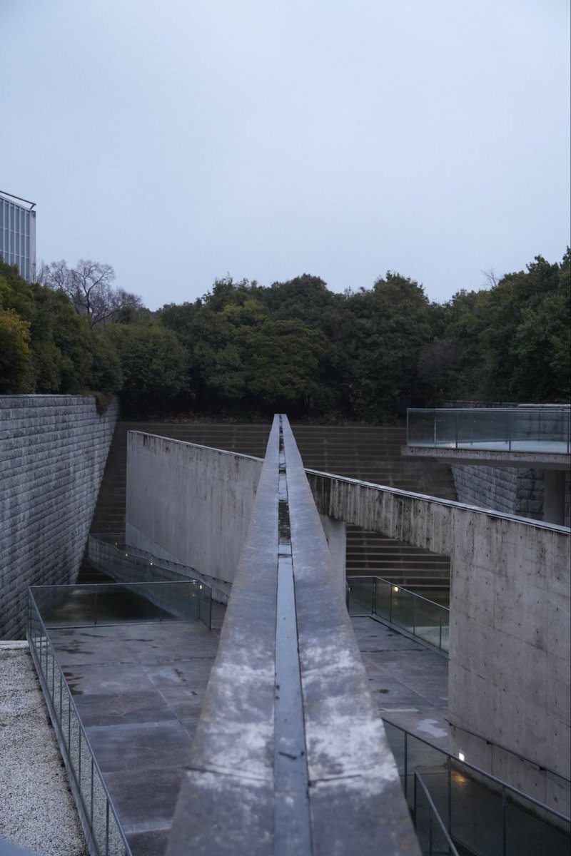 ALTECgrado's tweet photo. 面白い建物多かったな　ここも天気良い日にまた行きたい https://t.co/u82W7WtHlz