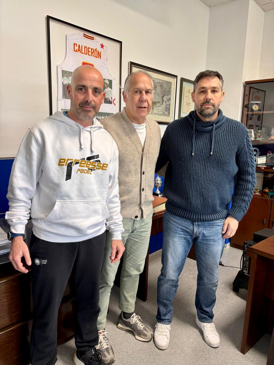 padelfederacion's tweet image. La FEP impulsa su área de formación. Su presidente, Javier Rodríguez Piris, visitó la Facultad de Ciencias del Deporte de la Universidad de Extremadura para abordar formación deportiva y las líneas de investigación en pádel junto a Tomás García Calvo y Diego Muñoz.

#FEP