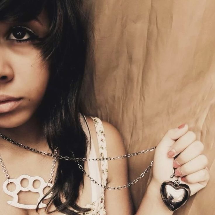 ִֶָ (@safelanie) on Twitter photo 