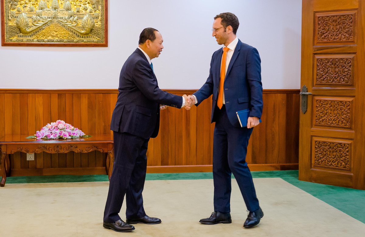 MRDCambodia's tweet photo. H.E. Chhay Rithisen Receives Courtesy Call and Holds Working Discussion with Mr. Thomas Lammar, Chargé d’Affaires a.i. of the Embassy of Luxembourg to Laos, in charge of Development Cooperation for Cambodia, and Delegation https://t.co/2QUlBMvkp7