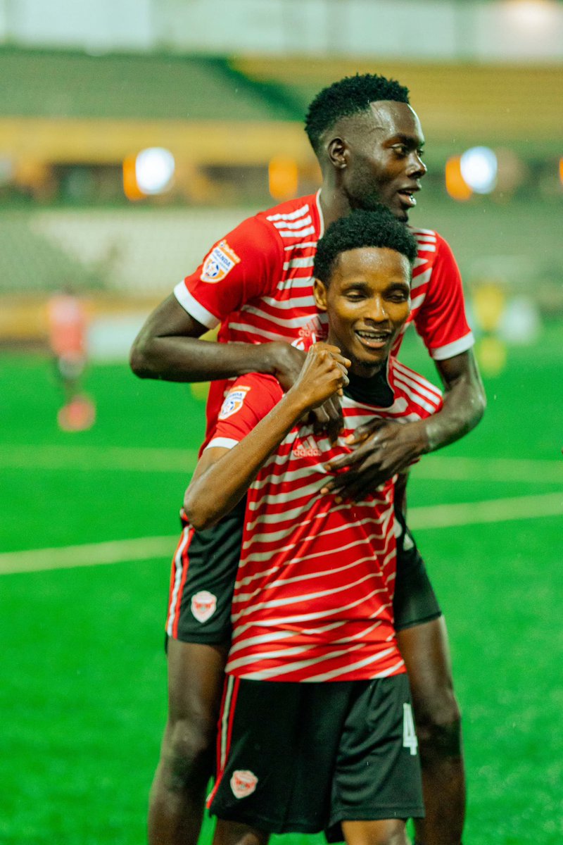 ExpressFCUganda's tweet photo. A DEBUT GOAL FOR KIMERA 💫 

A true definition of “I have arrived” 💪

📸— @emmatickson 
#MukwanoGwanbangi 🔴 🦅 https://t.co/EltZtfWZyp