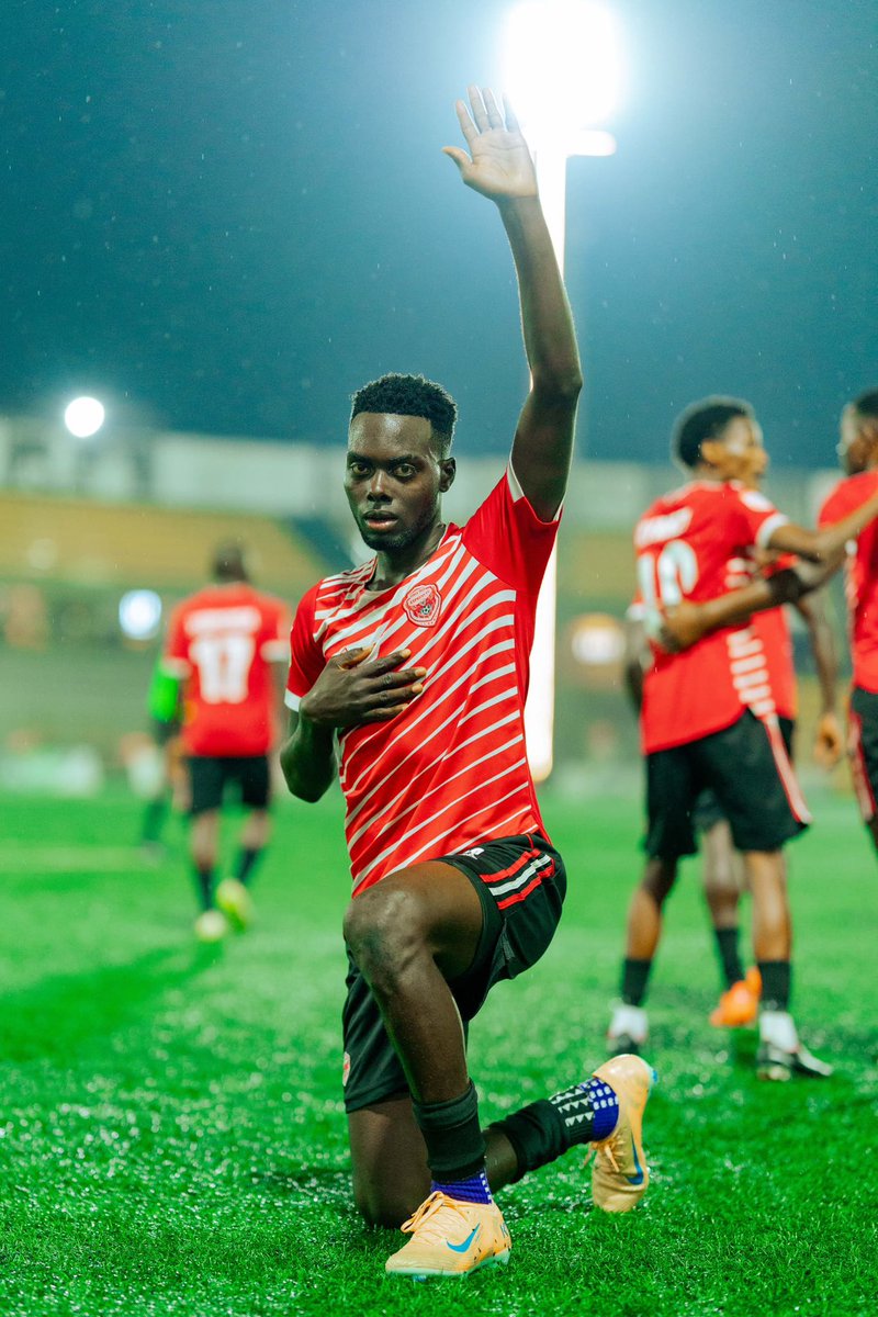 ExpressFCUganda's tweet photo. A DEBUT GOAL FOR KIMERA 💫 

A true definition of “I have arrived” 💪

📸— @emmatickson 
#MukwanoGwanbangi 🔴 🦅 https://t.co/EltZtfWZyp