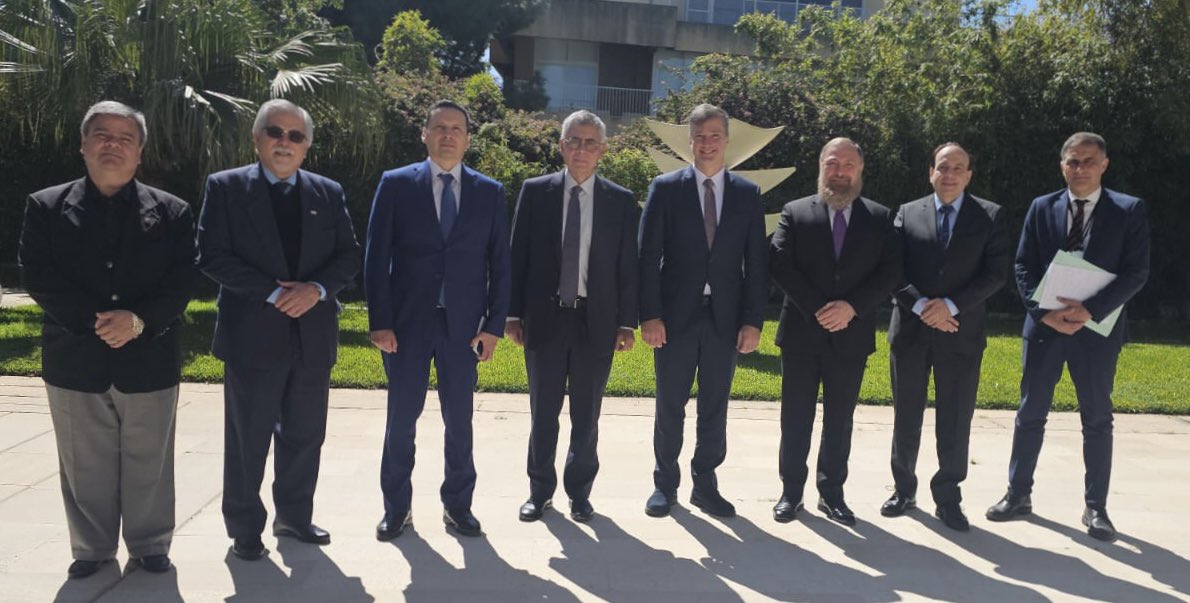 Embamex Líbano tweet media