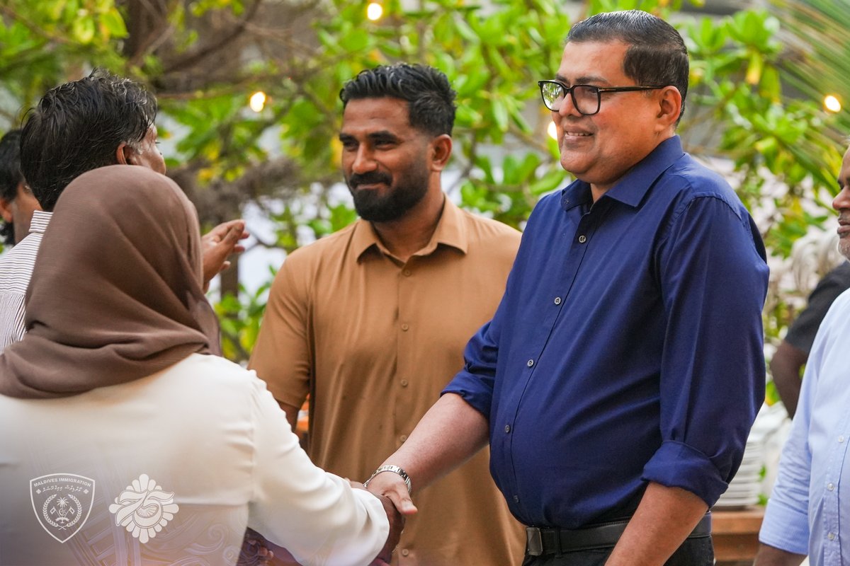 ImmigrationMV's tweet photo. 🌙 Iftar Gathering 1447 - Officers and staff gathered yesterday for a special iftar hosted by the Controller General of Immigration, CP (Retd) Ahmed Faseeh, and Deputy Controller Ahmed Ashfan. The gathering provided an opportunity for everyone to come together and share the spirit of Ramadan.