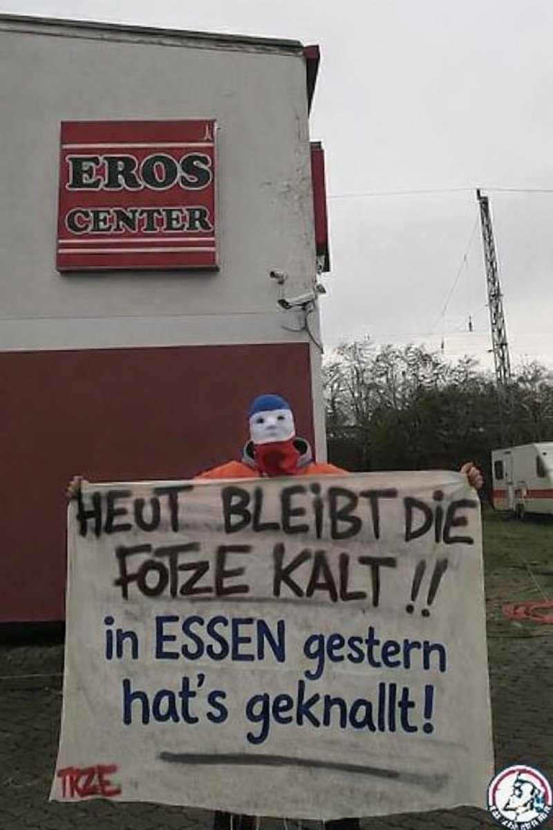 🪇 (@scheissklautern) on Twitter photo 