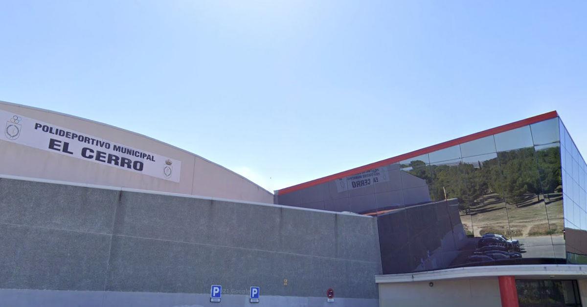 Acaba de ponerse en marcha el servicio de transporte público de la línea de autobús 286, cuyo recorrido se prolonga hasta la entrada del Polideportivo del Cerro, atendiendo a la demanda de <a href="/avelcerro/">AVV EL CERRO COSLADA</a>.
La lucha vecinal dando furtos 💪