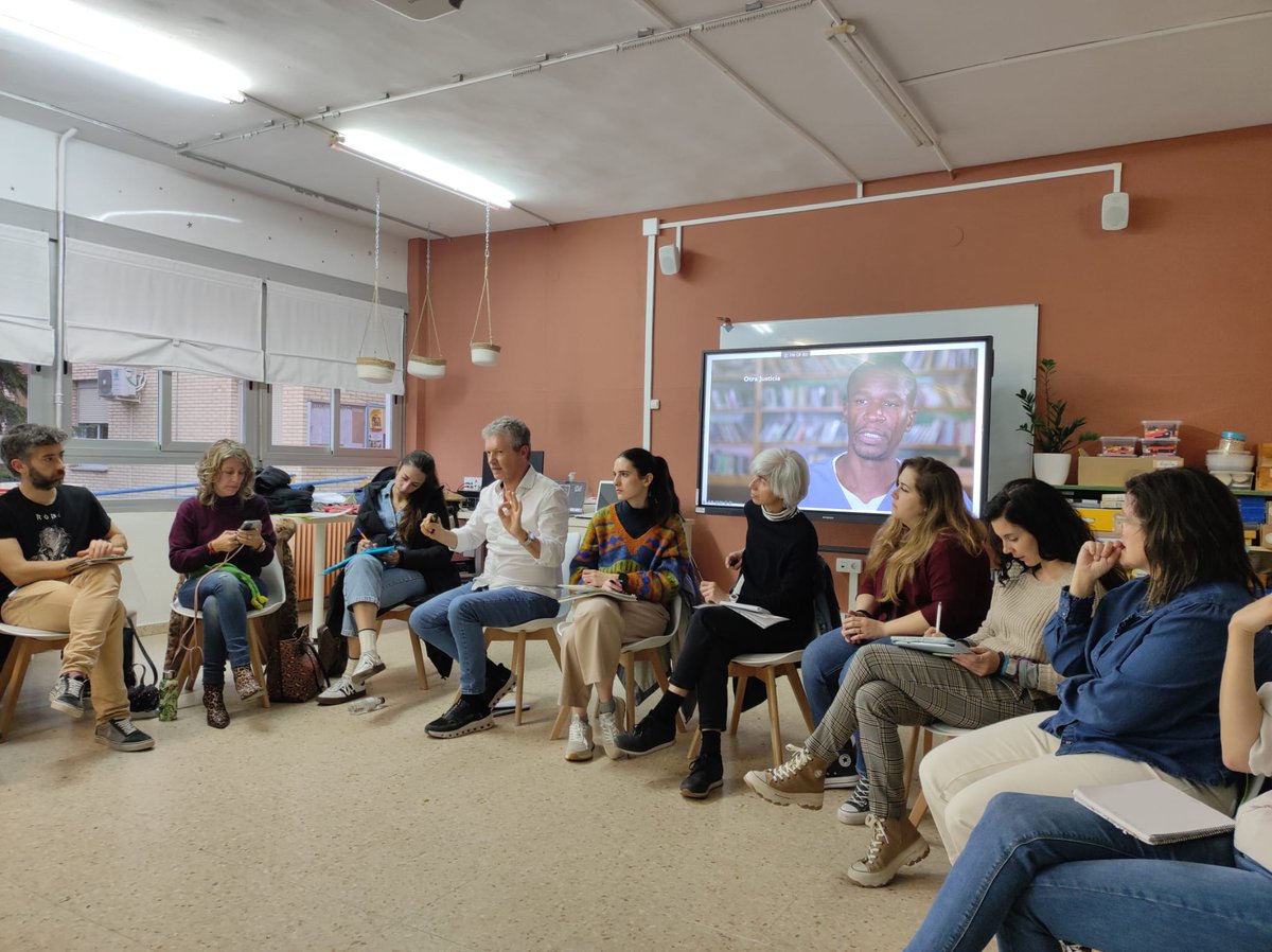 Centro de Profesorado Monzón tweet media