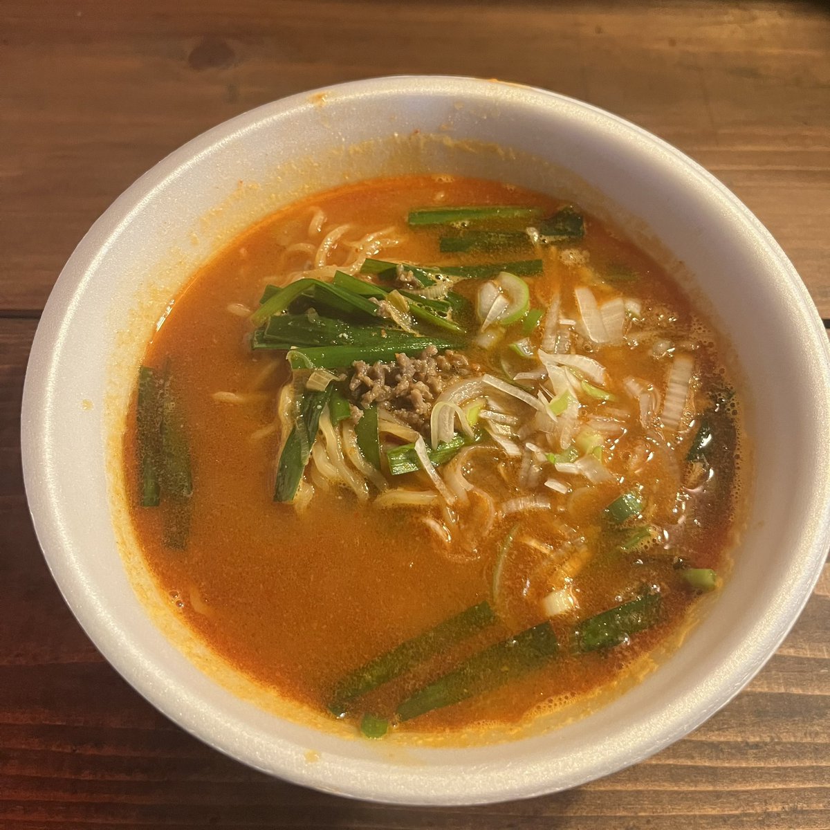 EYotti's tweet photo. クロネコラーメン

ピリ辛ラーメン ¥800

#クロネコラーメン
#ぼっち飯 https://t.co/TG31AX88xb