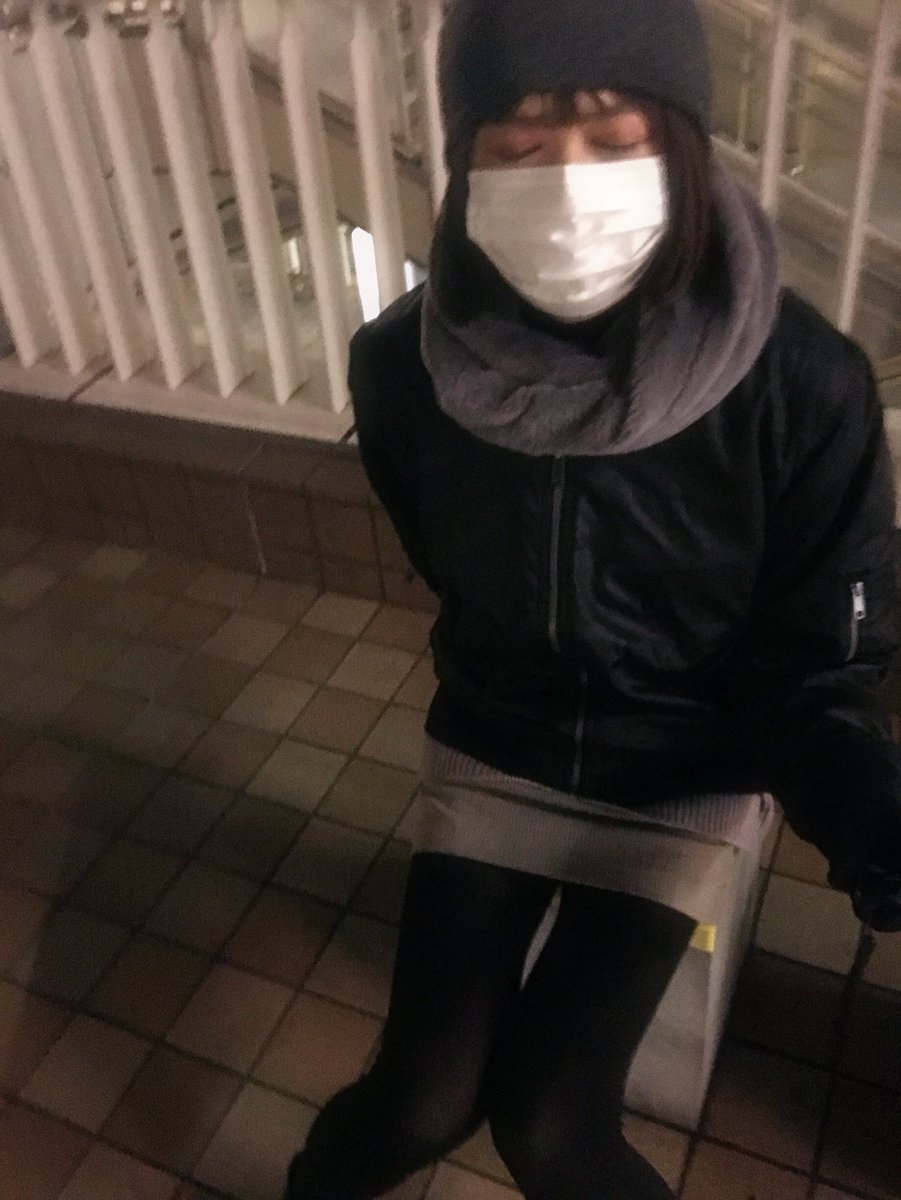 aki_aki_cd's tweet photo. 今週もあと一日、頑張りましょう❤️

#女装 #女装娘 #女装子 #女装男子 #男の娘 #脚フェチ #女装男子は自撮りを上げろ #女装さんと繋がりたい #crossdresser #pantyboy #pantyhose #femboy https://t.co/WNwFSG8Spi