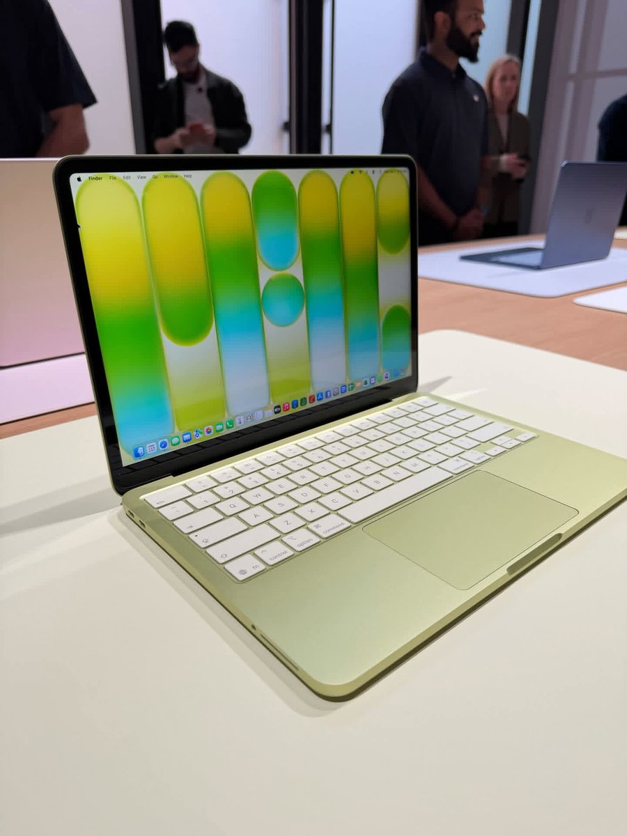 QuickTechGambia's tweet photo. Sleek design meets powerful performance. 🍏💻
Experience the next level of productivity and style with the Apple MacBook Air — light, powerful, and built to move with you.

#Apple #MacBookAir #Innovation #TechStyle #QuickTechnologies https://t.co/ji8G0bGfcB