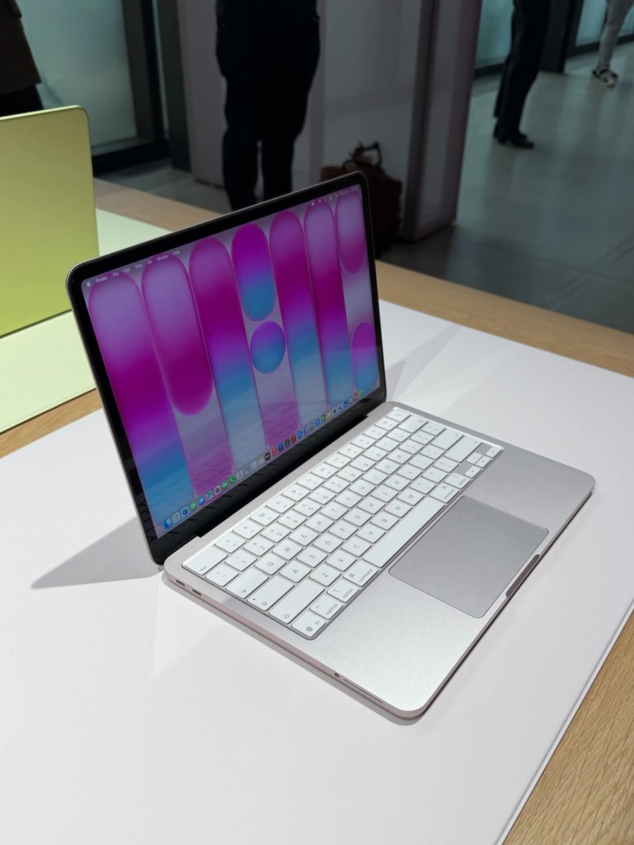 QuickTechGambia's tweet photo. Sleek design meets powerful performance. 🍏💻
Experience the next level of productivity and style with the Apple MacBook Air — light, powerful, and built to move with you.

#Apple #MacBookAir #Innovation #TechStyle #QuickTechnologies https://t.co/ji8G0bGfcB