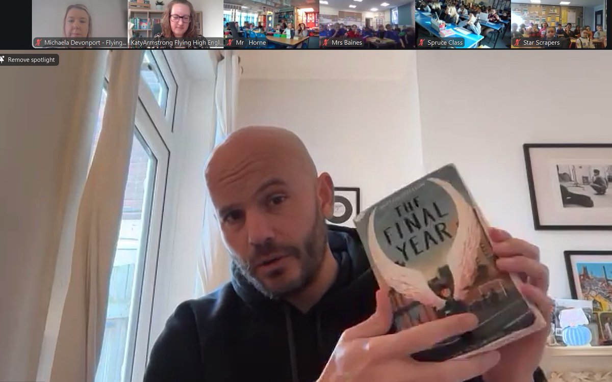 Flying High English Hub tweet media