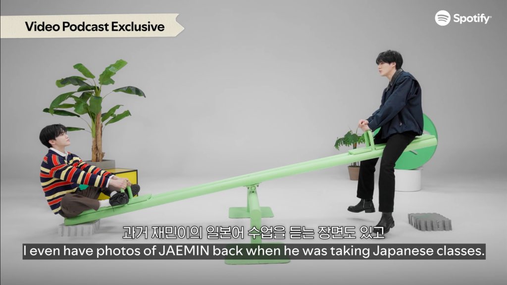 line ★★⁶⁵ tweet media