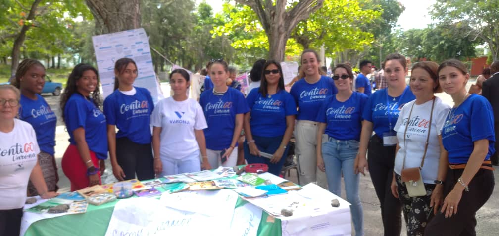 En nuestra historia tu presencia, en nuestro camino tu luz, en nuestras vidas ternura y fortaleza, en nuestra profesión ejemplo inspirador. Gracias por ser esa Mujer! #8DeMarzo