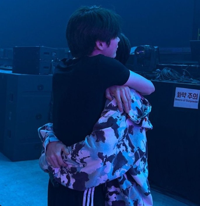 mattbinzone's tweet photo. our season

♣️ sungseok
♣️ angst, friends to lovers, unrequited love, lots &amp; lots of pining
♣️ eng, chapter 1

https://t.co/lu3THBCDti https://t.co/WhO8DJthqM