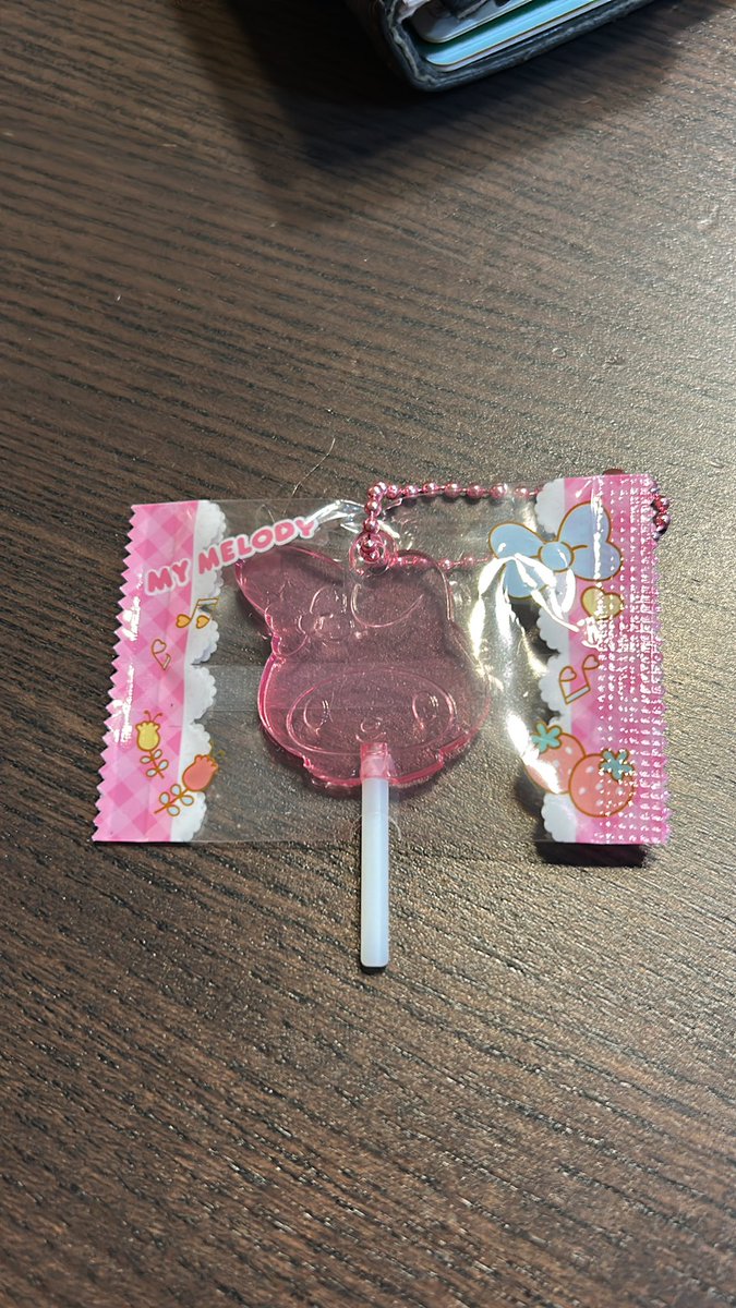 あやりん tweet media