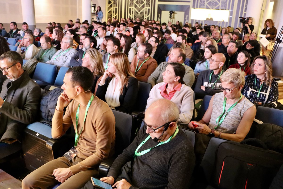 La #UAL impulsa el debate internacional sobre bienestar en el III Foro Deporte y Salud Mental, organizado por la Cátedra <a href="/_FAISEM/">FAISEM</a>-UAL bajo el lema “Deporte para todas las personas”. 

UALNews 👉 goo.su/UiNOzU4 
#SoyUAL #UALSaludable #UALInclusiva