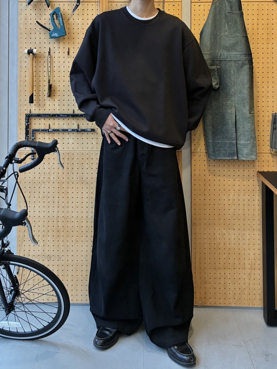 8ru_0325's tweet photo. UNIQLO：Cのスウェットめちゃくちゃ可愛い
今セールやってて¥2,990円で買えちゃう https://t.co/lSTFk4fzrx