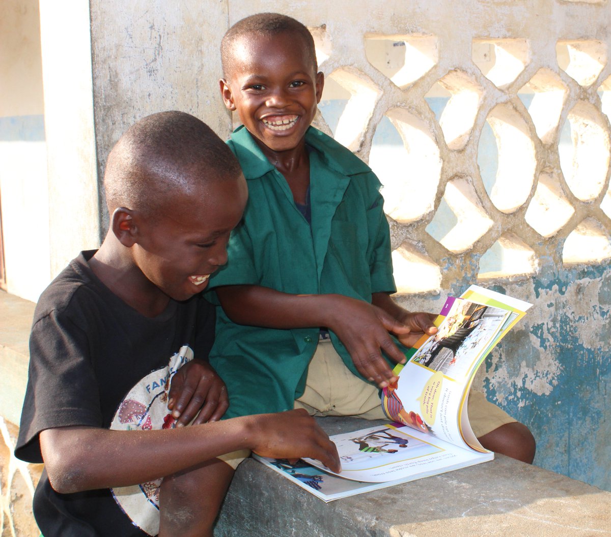 Book Aid International tweet media