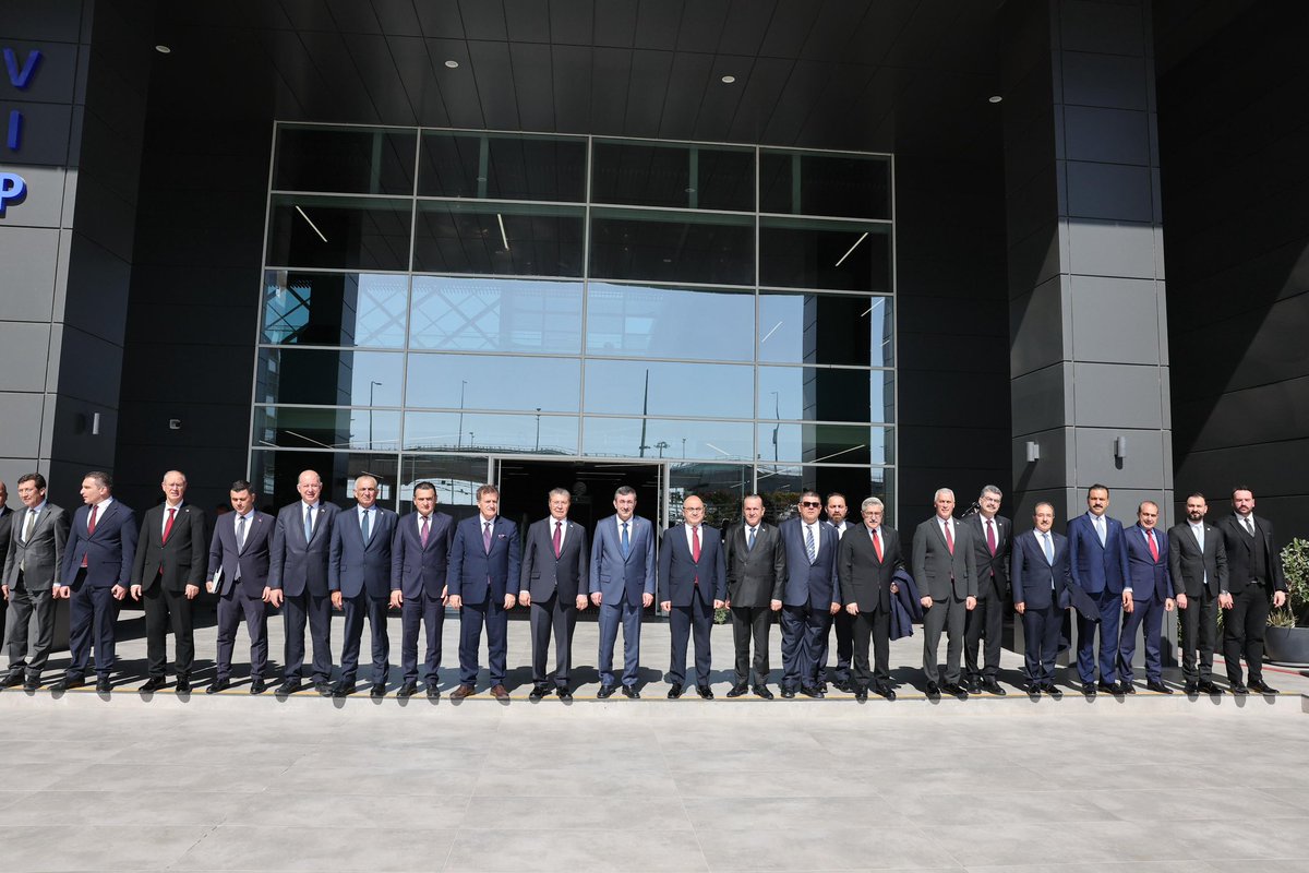 _cevdetyilmaz's tweet photo. Mübarek Ramazan ayının bereketini KKTC’deki kardeşlerimizle paylaşmak, Mehmetçiklerimizle iftar sofrasında bir araya gelmek ve bir dizi görüşme ile temel atma törenine katılmak üzere KKTC’deyiz. https://t.co/OXI1ZJhrQn