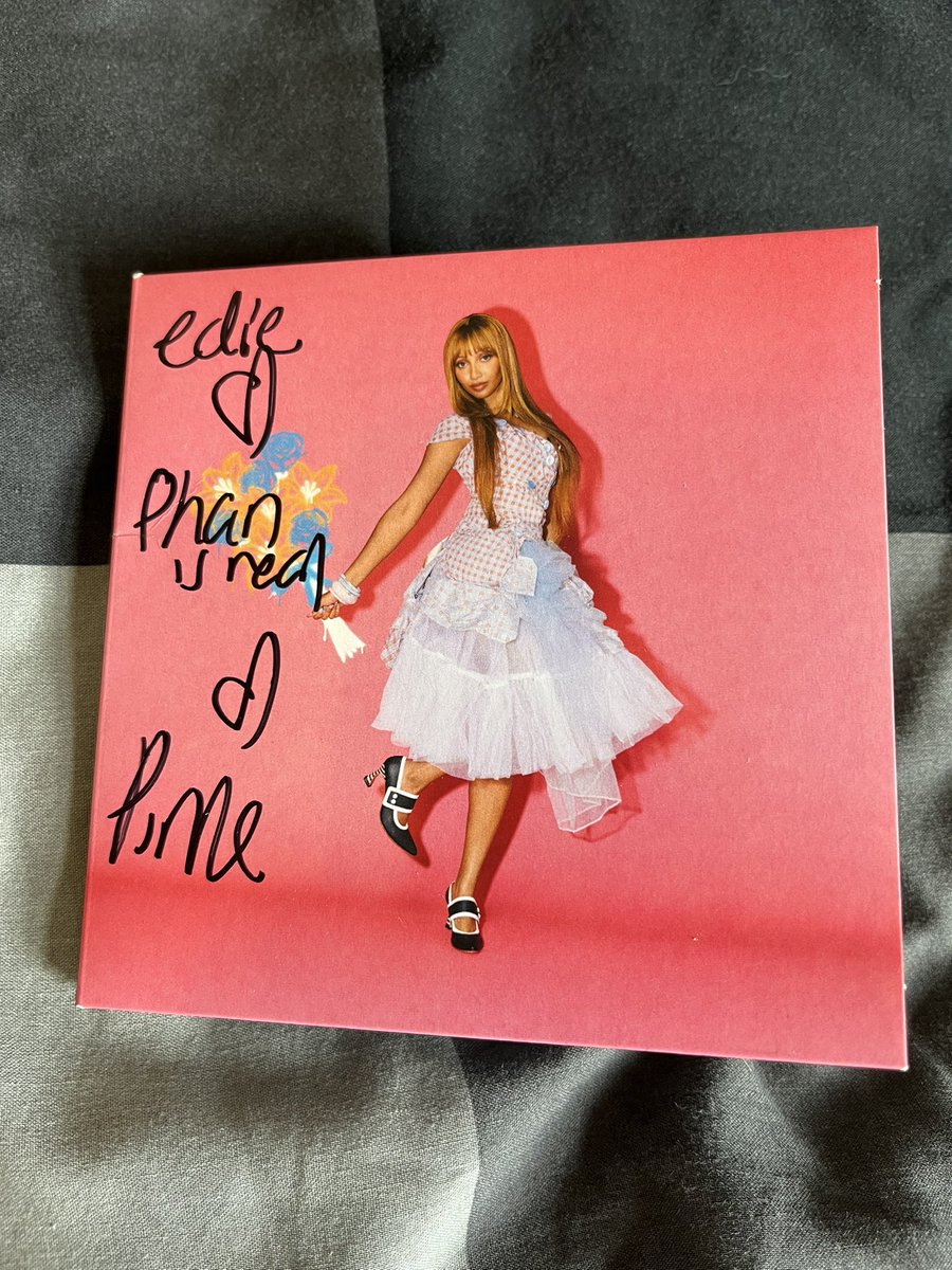 edie ✦ tweet media