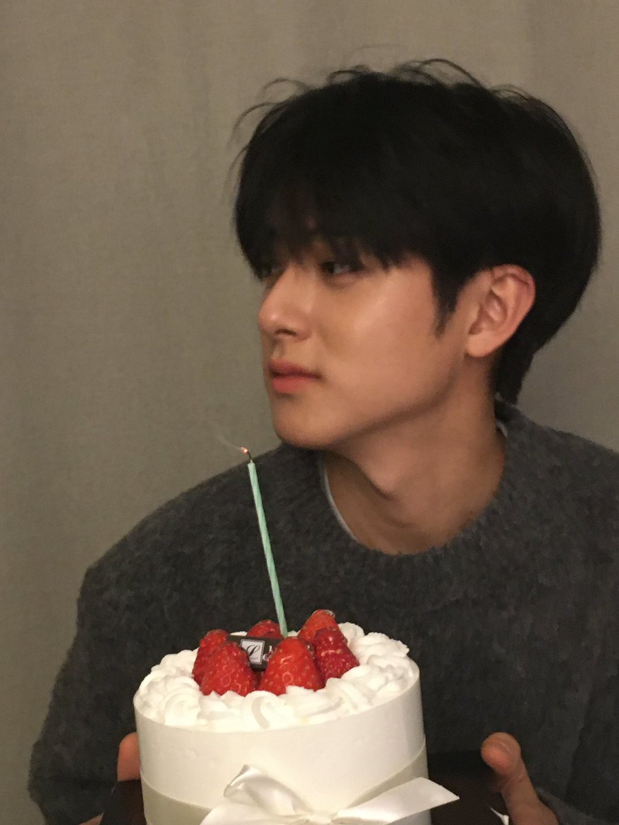 김민규 KIM MIN KYU tweet media
