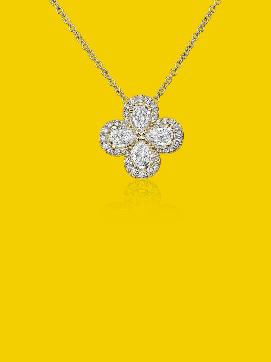 Sergiosjewelers's tweet image. Crafted to have luck with you always. 

#ChristopherDesigns #SergiosJewelers #EllicottCity #ShopEllicottCity #FineJewelry