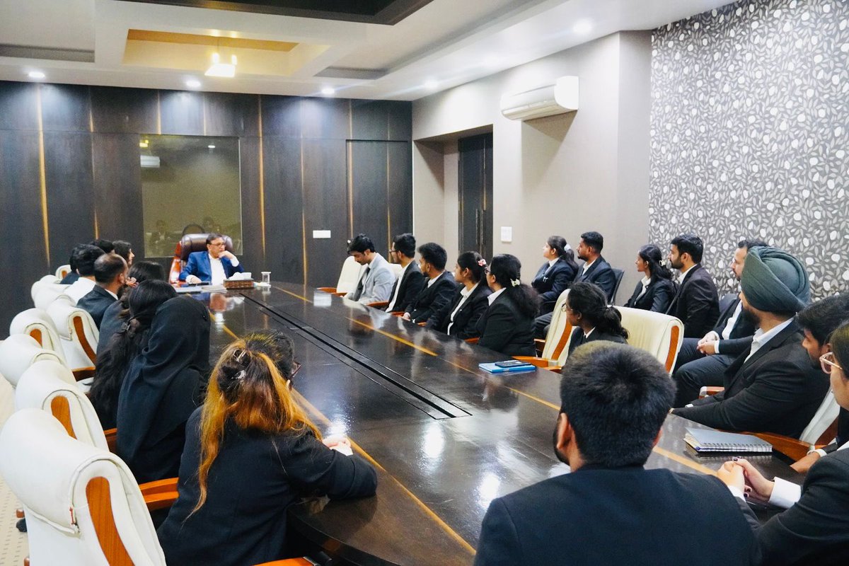 pradeepraiindia's tweet image. Started March ,2026 with young professionals who are passionate, hardworking, disciplined, and deeply committed to their growth. 

#LawInternship #YoungProfessionals  #Advocate #Supremecourt   #mentorship