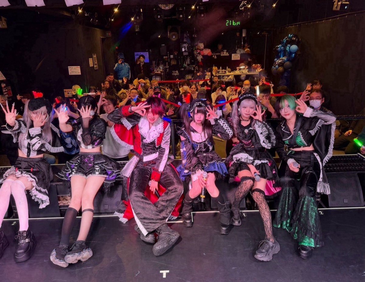 グッズ情報】 👁️‍🗨️真体制証明開始記念👁️‍🗨️ 『通常衣装