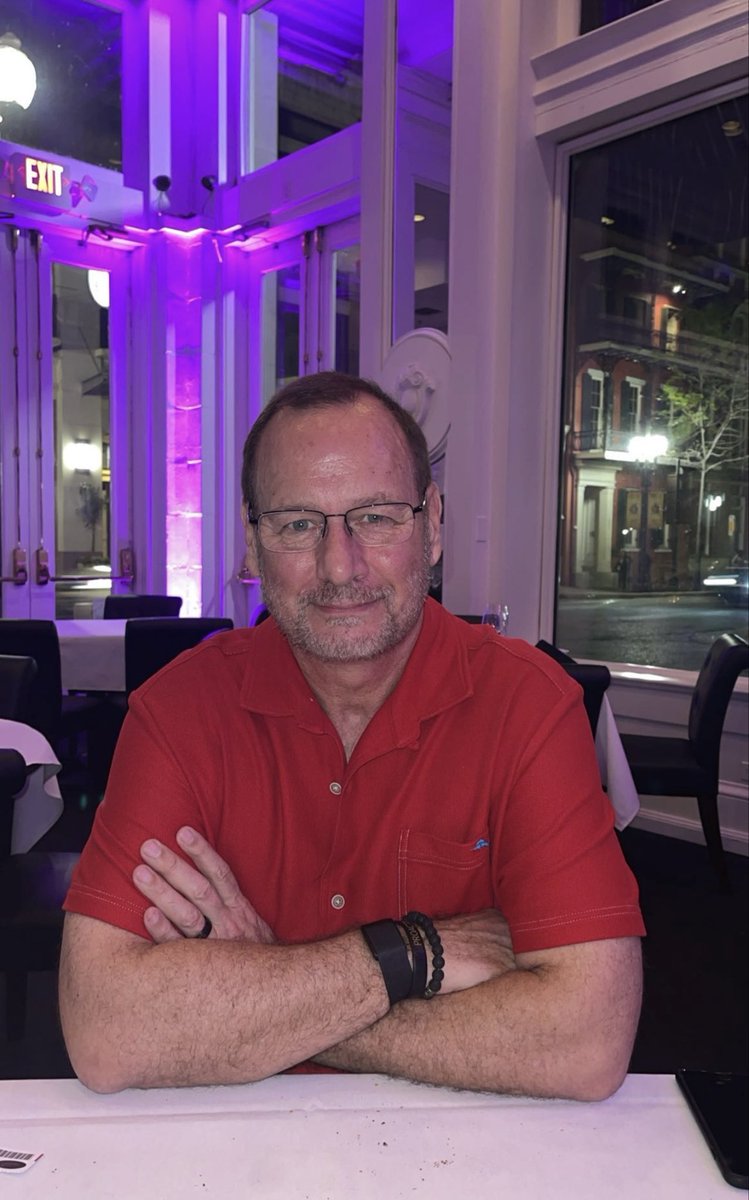 Jennifer_marlin's tweet image. Happy bday to my amazing husband 🎉🎉🎉 I love you 😍
Cheers 🥂 @bobbymarlin 
#coach
#husband 
#family
#rolemodel
#friend
#sweetheart😍