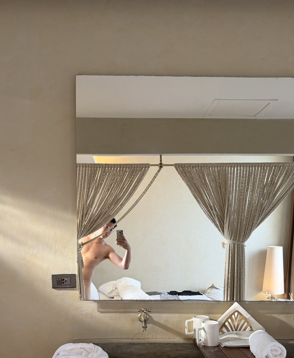 แอ้อยากนอนเฉยๆ 🦭🦦🦭 tweet media